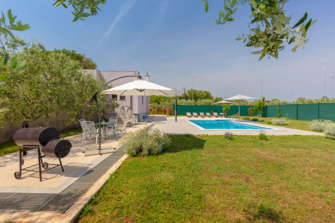 Villa VIOLA - pool, jacuzzi, playground & bbq in a olive grove, sea view, near the beach, Pomer - Istria, Holidays in Croatia Hrvatska